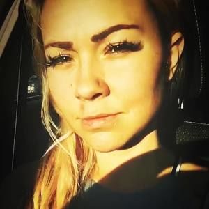 Meet your Posher, Alexis